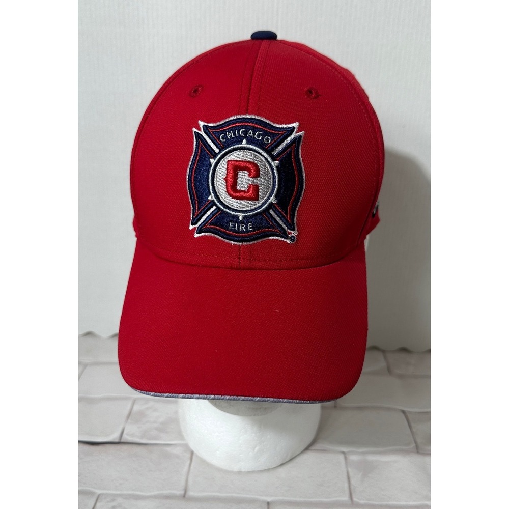 Adidas‎ Chicago Fire MLS Baseball Cap Red FlexFit Climalite Adjustable L XL